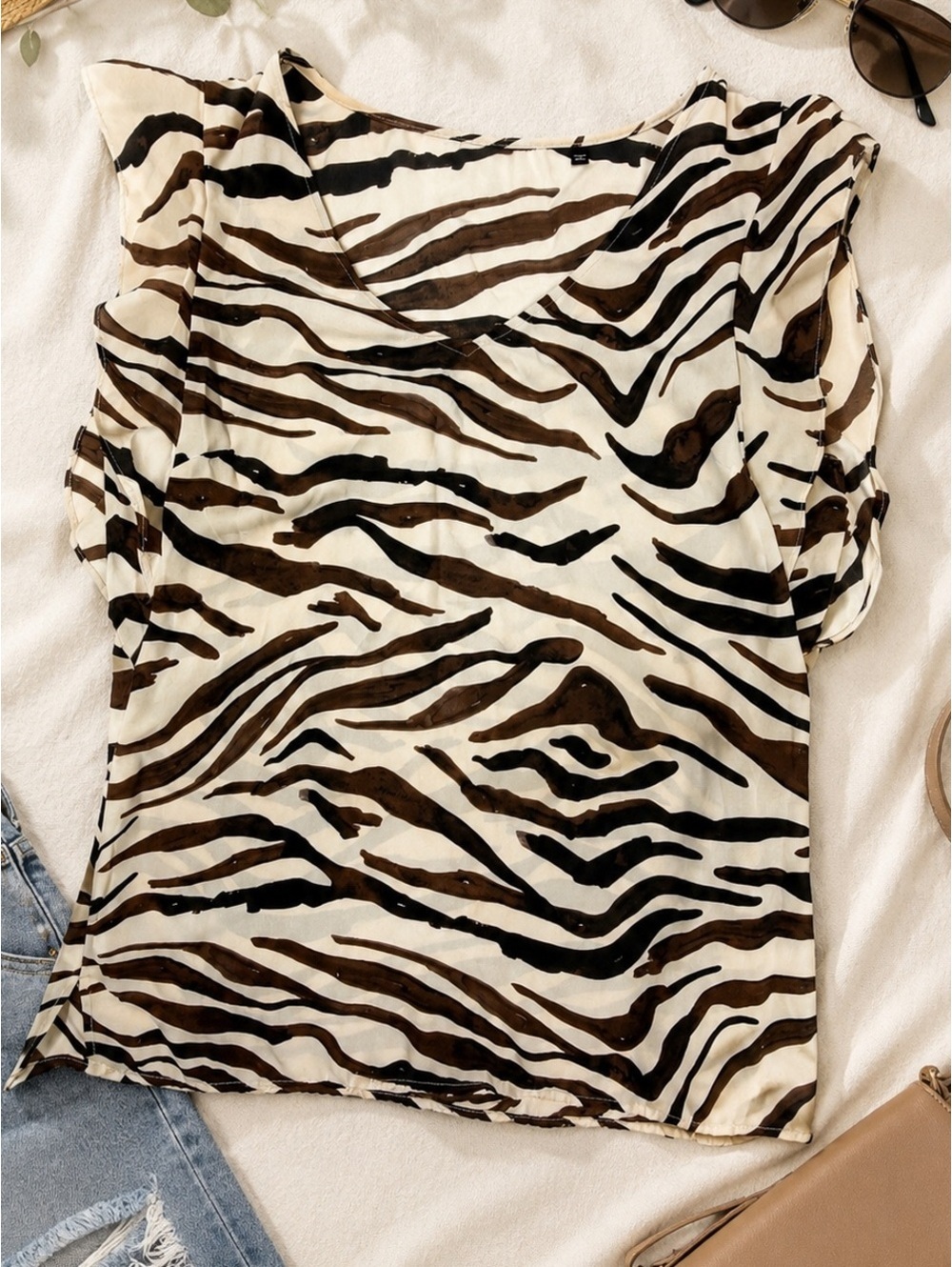 Cabi Zebra Print Flutter Sleeve Blouse Womens Medium Brown Beige Animal Print